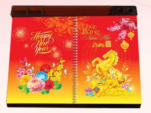 LỊCH ĐỂ BÀN 52 TUẦN LÒ XO GIỮA (18x27) - ĐẾ LICH MÀU NÂU (AK49) - Xuân Bính Ngọ 2026