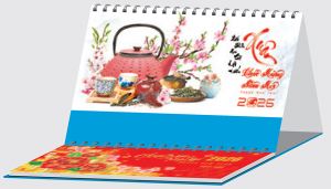 Lịch bàn chữ M (24x16 cm) - Trà Đạo - Thư Pháp (NH67) - Xuân Bính Ngọ 2026