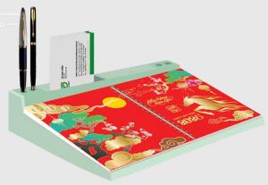 Lịch bàn đế nhựa  - Lò xo giữa (TL17) - Xuân Bính Ngọ 2026
